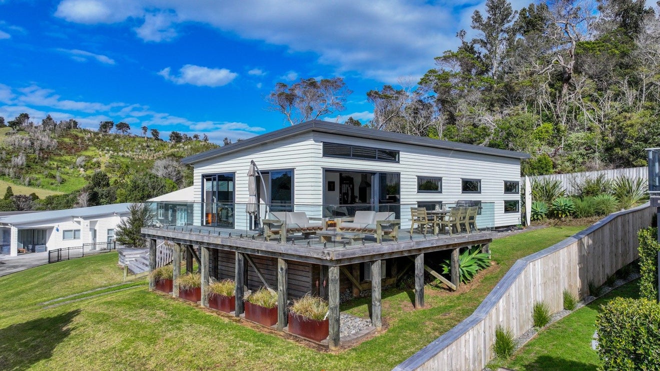20 Ross Place, Whiritoa, Waihi - Carousel 1