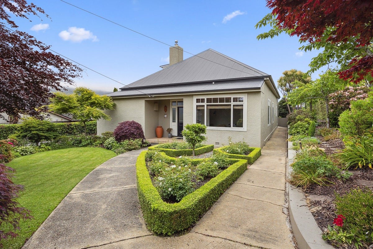 12 Lynn Street, Maori Hill, Dunedin - Carousel 2