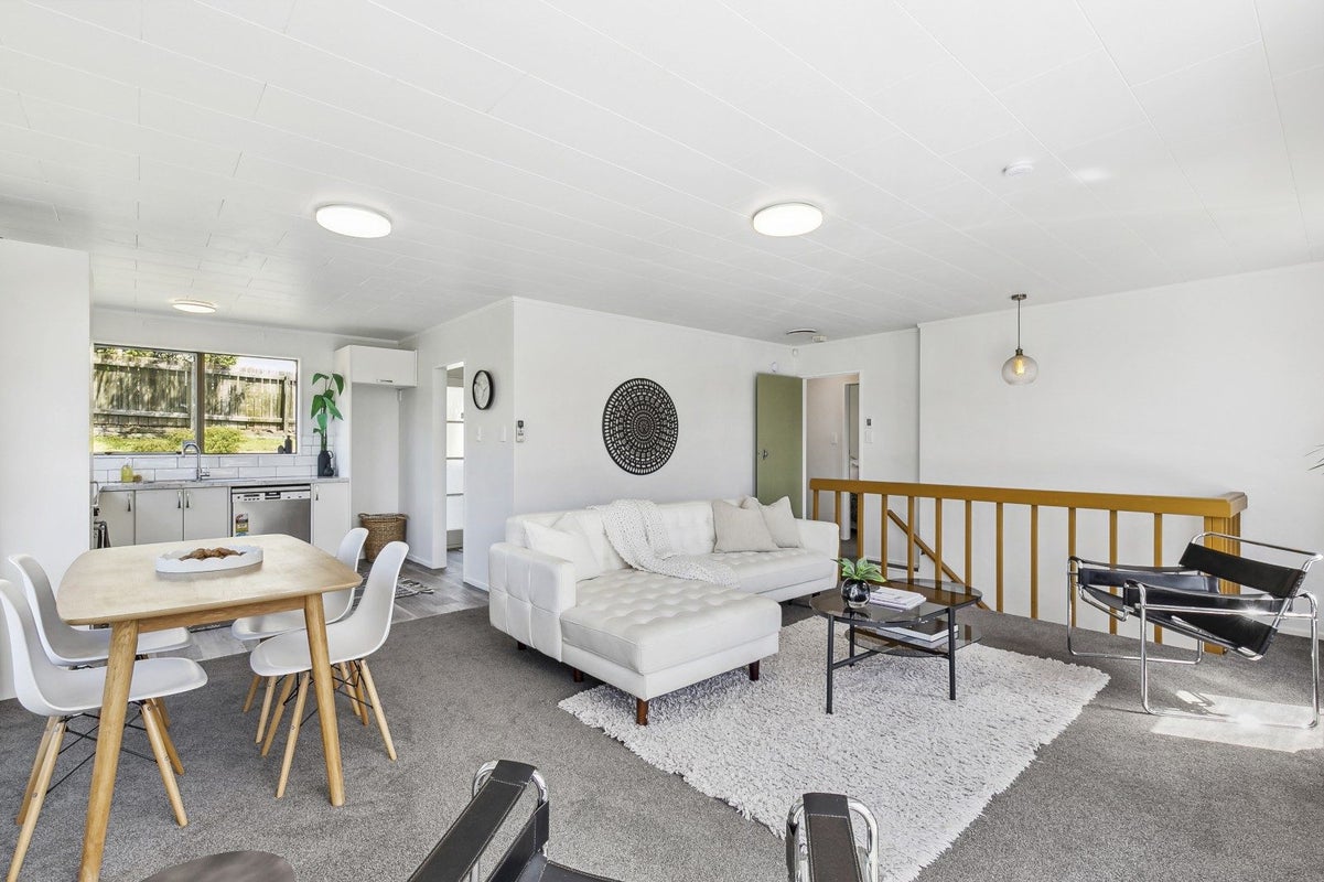 6A Makatote Grove, Churton Park, Wellington - Carousel 2