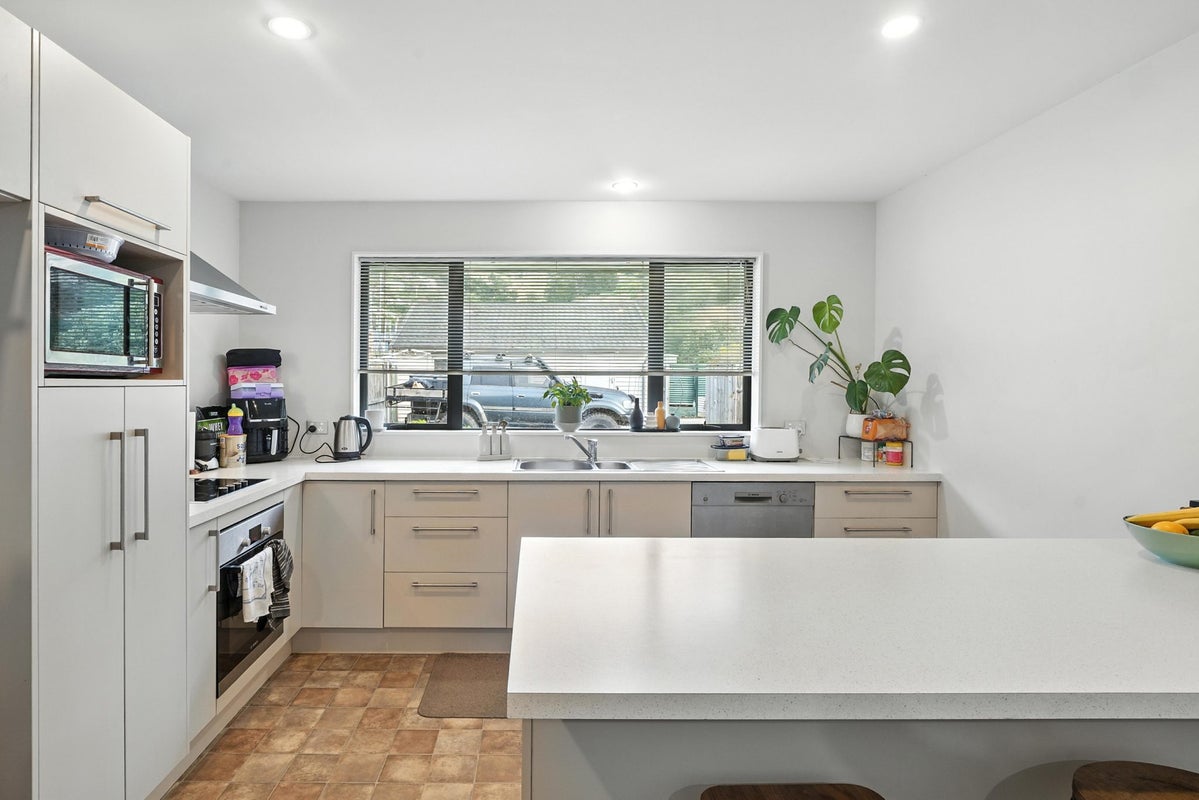 12 Nayland Street, Sumner, Christchurch - Carousel 2