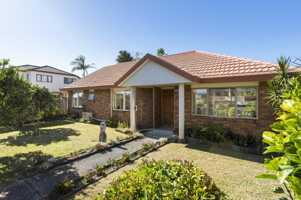 42 Nacton Lane, Avondale, Auckland - Carousel 2