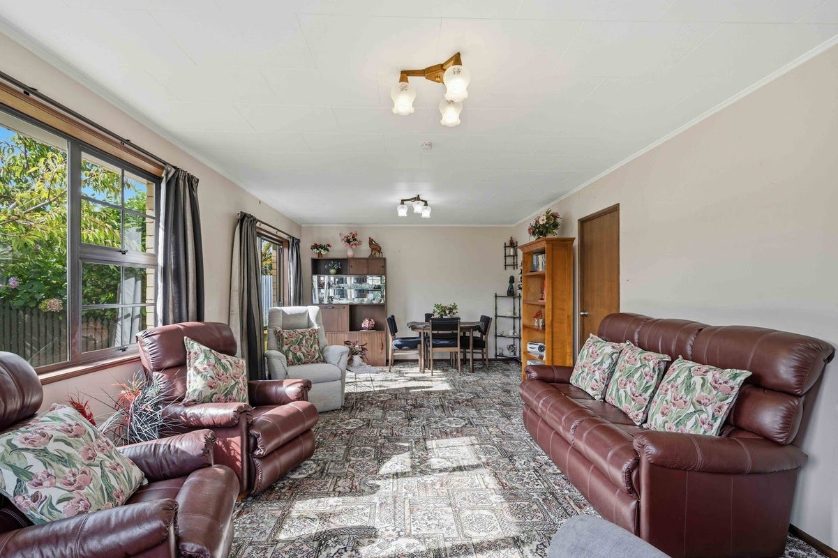 3/21 Stirling Street, Windsor, Invercargill - Carousel 2