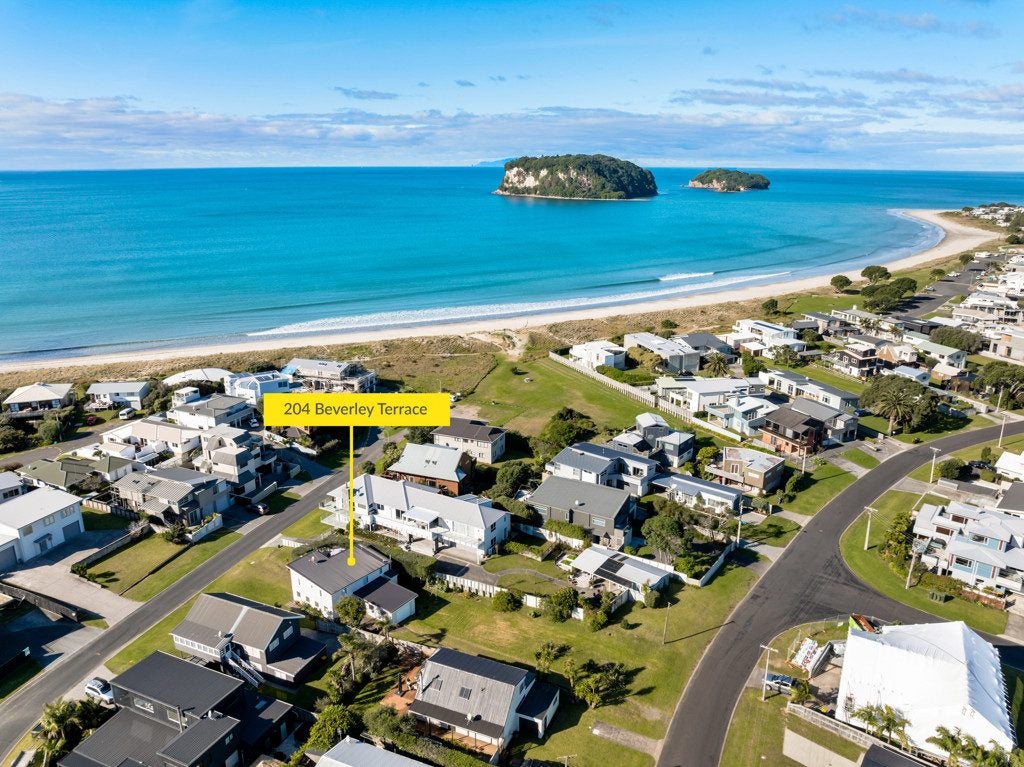 204 Beverley Terrace, Whangamata, Whangamata - Carousel 1