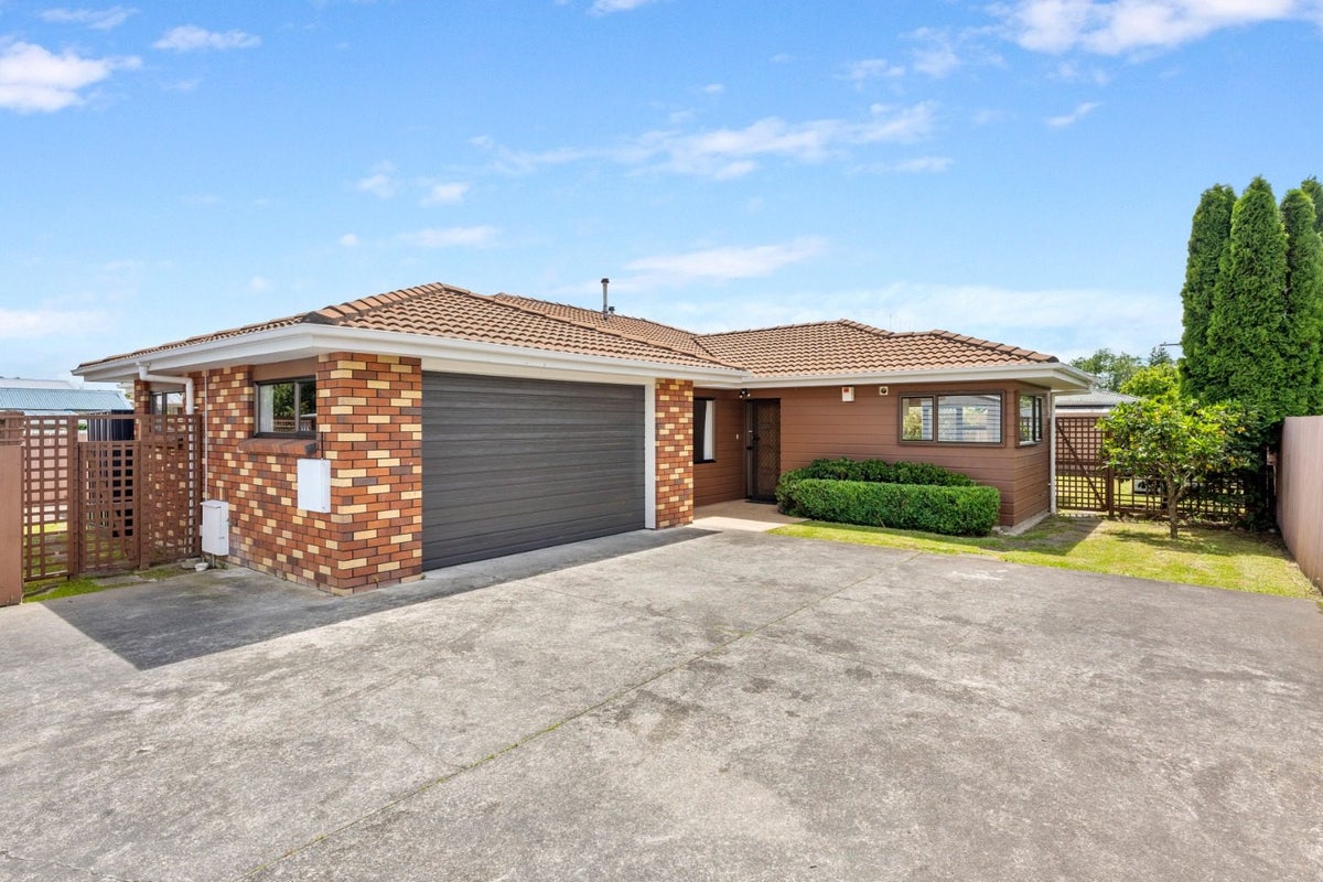 19A College Street, Awapuni, Palmerston North - Carousel 1