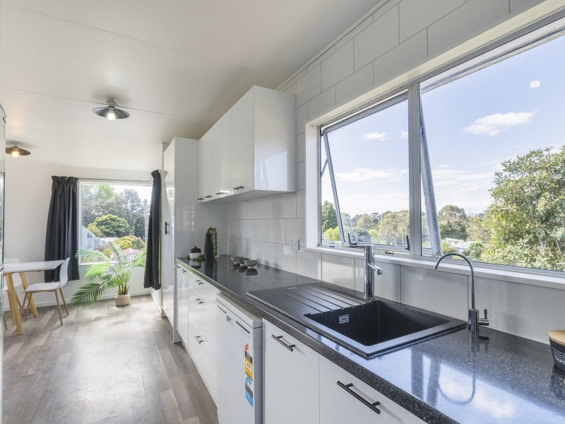 28 Pitoitoi Street, Otaihanga, Paraparaumu - Carousel 2
