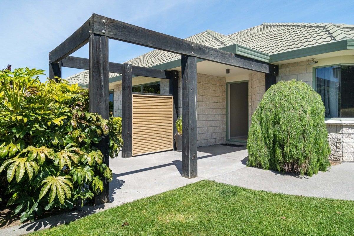 11 Harlech Glen, Bethlehem, Tauranga - Carousel 2