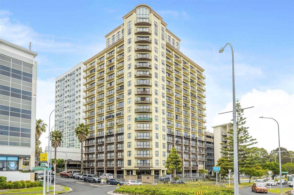 3A/18 Ronwood Avenue, Manukau, Auckland - Carousel 1