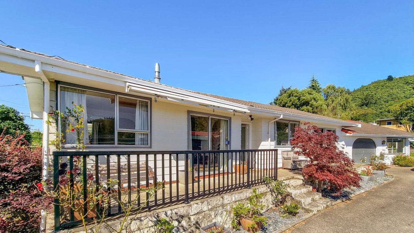 20 Mallard Drive, Selwyn Heights, Rotorua - Carousel 1