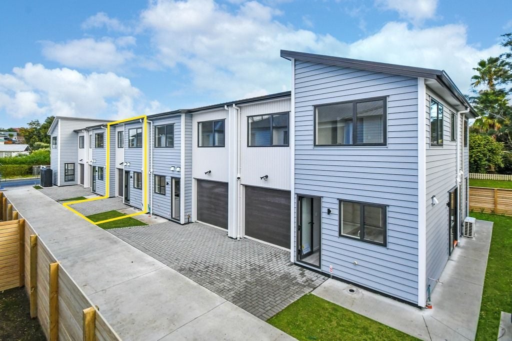 4C Tasman Drive, Opaheke, Papakura - Carousel 1