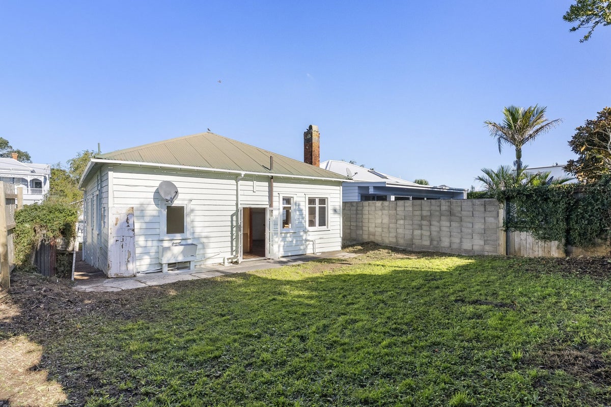 7 Jessel Street, Grey Lynn, Auckland - Carousel 2