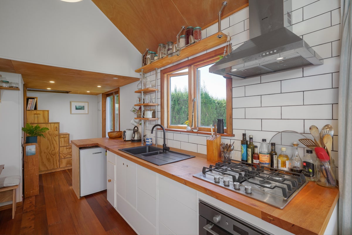 22 Ranui Crescent, Diamond Harbour, Lyttelton - Carousel 2