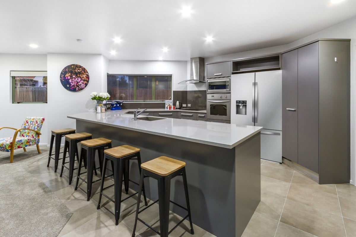 88A Aberdeen Road, Campbells Bay, Auckland - Carousel 2