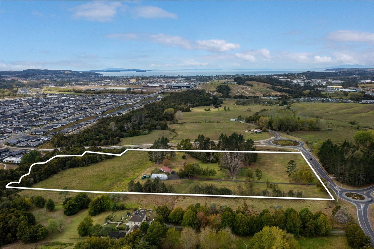 1 Old Pine Valley Road, Silverdale - Carousel 8