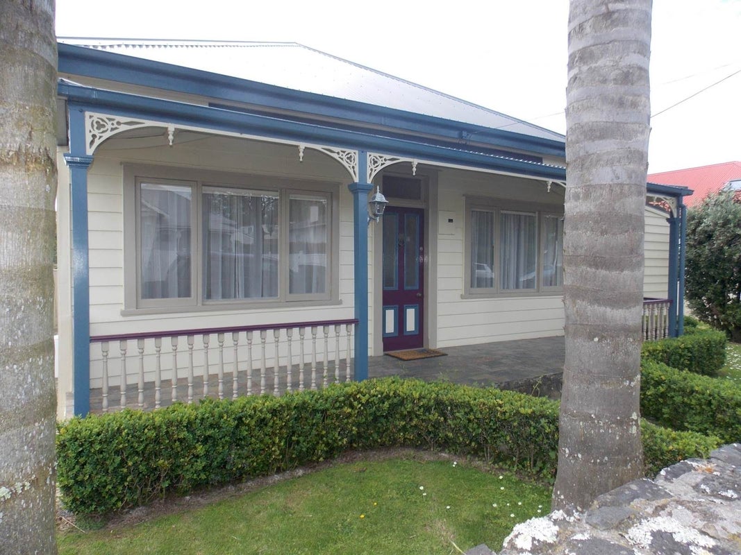 42 Ohinerau Street, Remuera, Auckland - Carousel 1