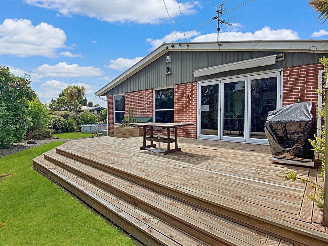 8 Farrington Avenue, Bishopdale, Christchurch - Carousel 1