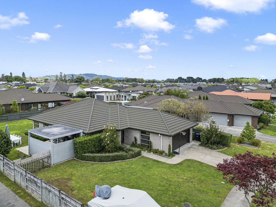 8 Peppercorn Place, Leamington, Cambridge - Carousel 1