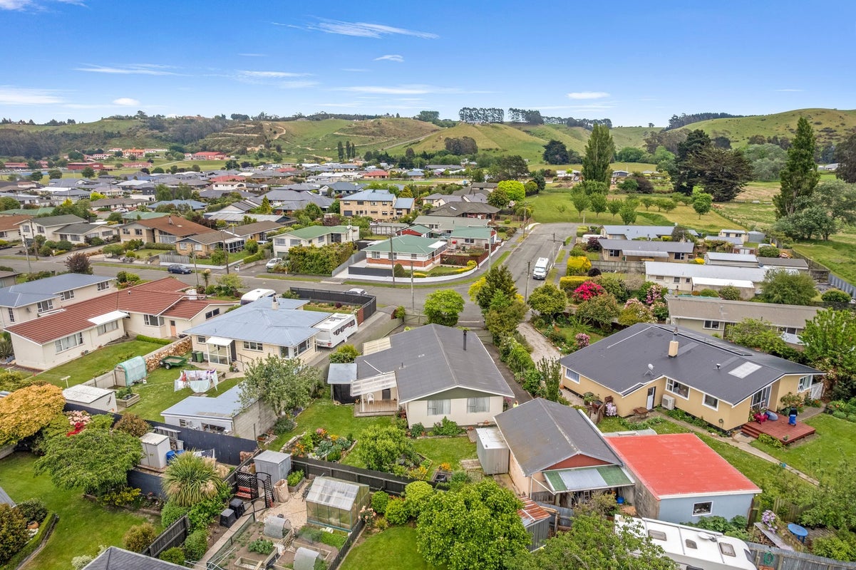 17 Meon Street, Oamaru North, Oamaru - Carousel 37