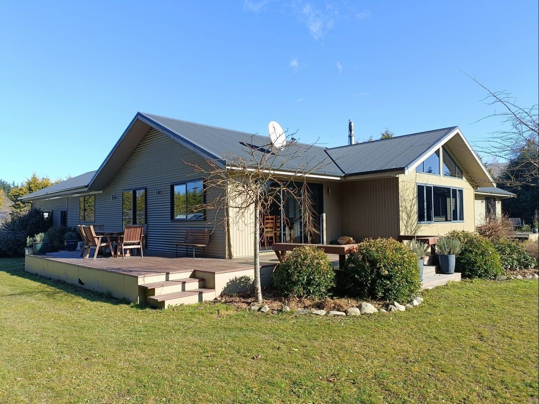 52 Nixons Road, Fairlie - Carousel 1
