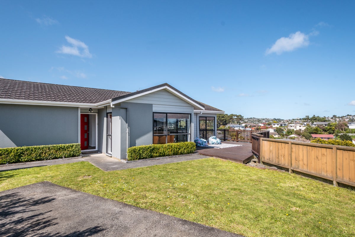 15 Maraval Crescent, Grenada Village, Wellington - Carousel 1