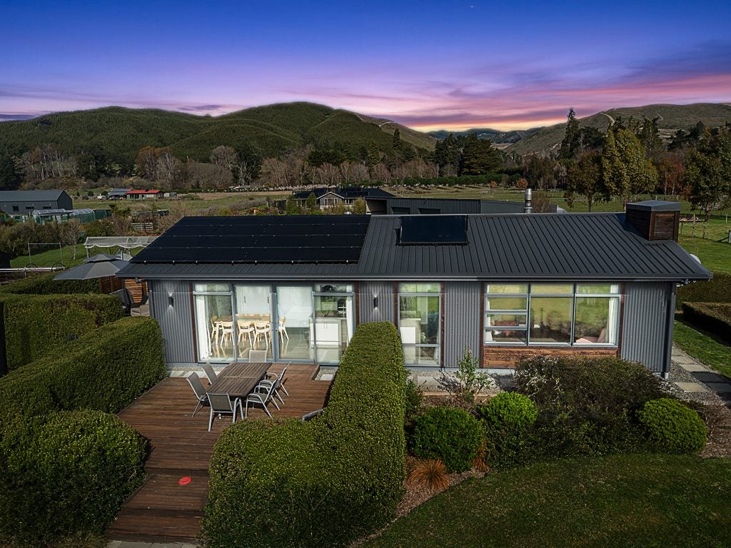 2625 State Highway 63, Blenheim - Carousel 2