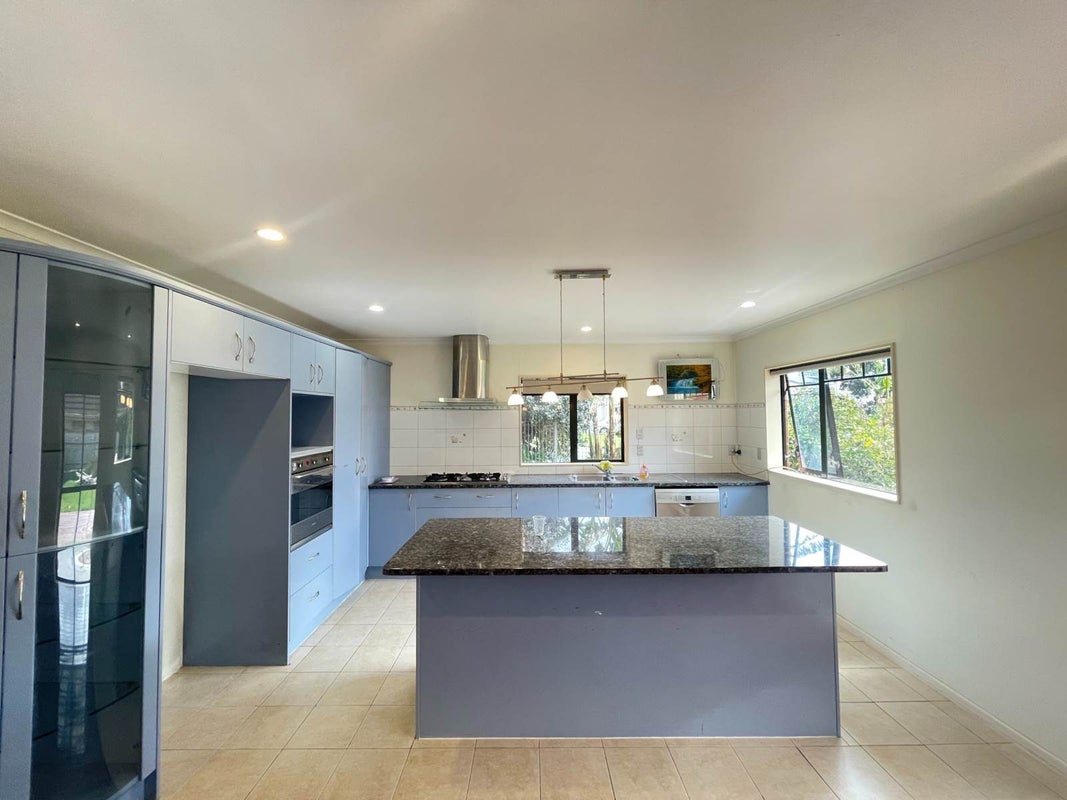 17 Raphoe Road, Flat Bush, Auckland - Carousel 2
