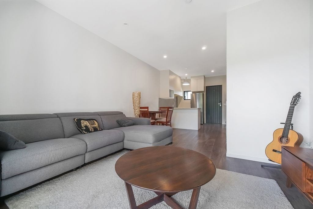 29 Morihana Close, Glen Eden, Auckland - Carousel 2