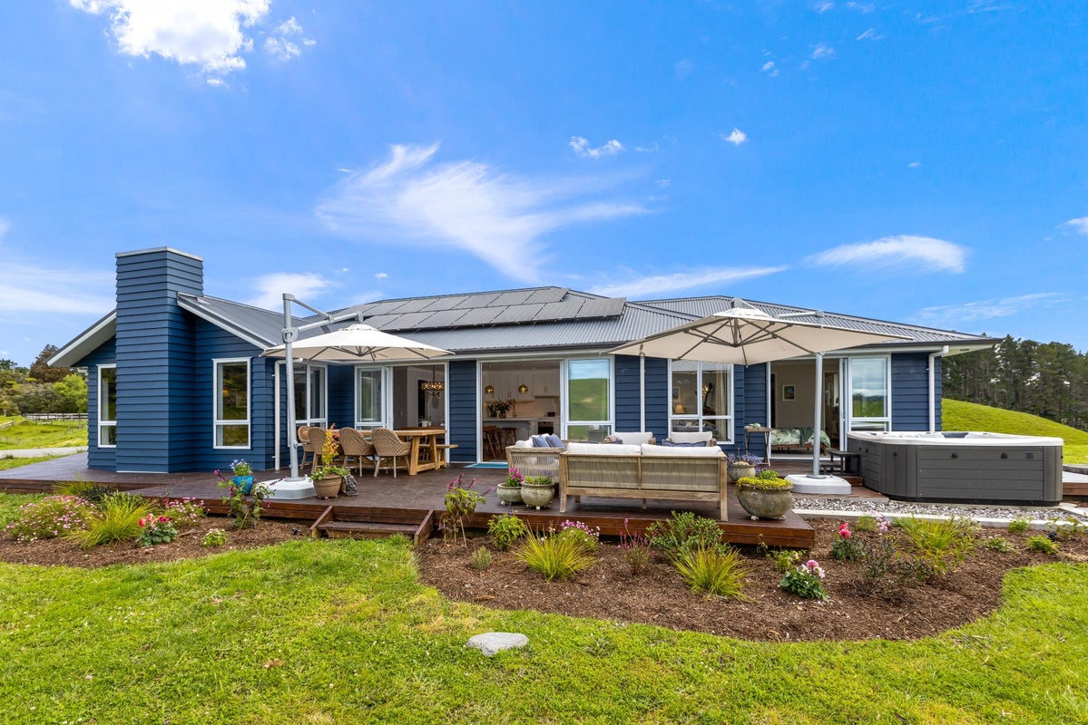 39 Windmill Glen Road, Albany - Carousel 1
