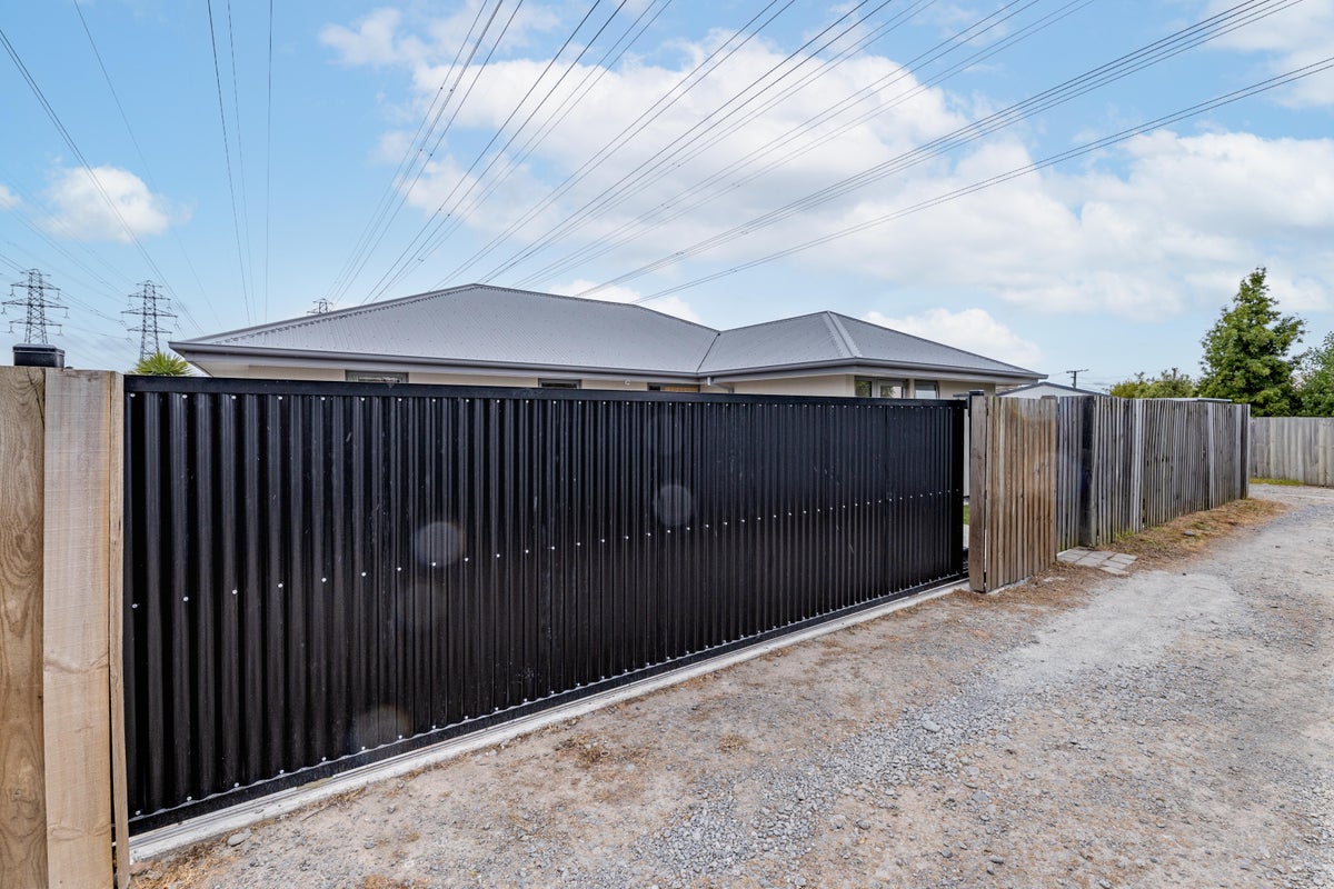 34 Roberts Road, Hei Hei, Christchurch - Carousel 19