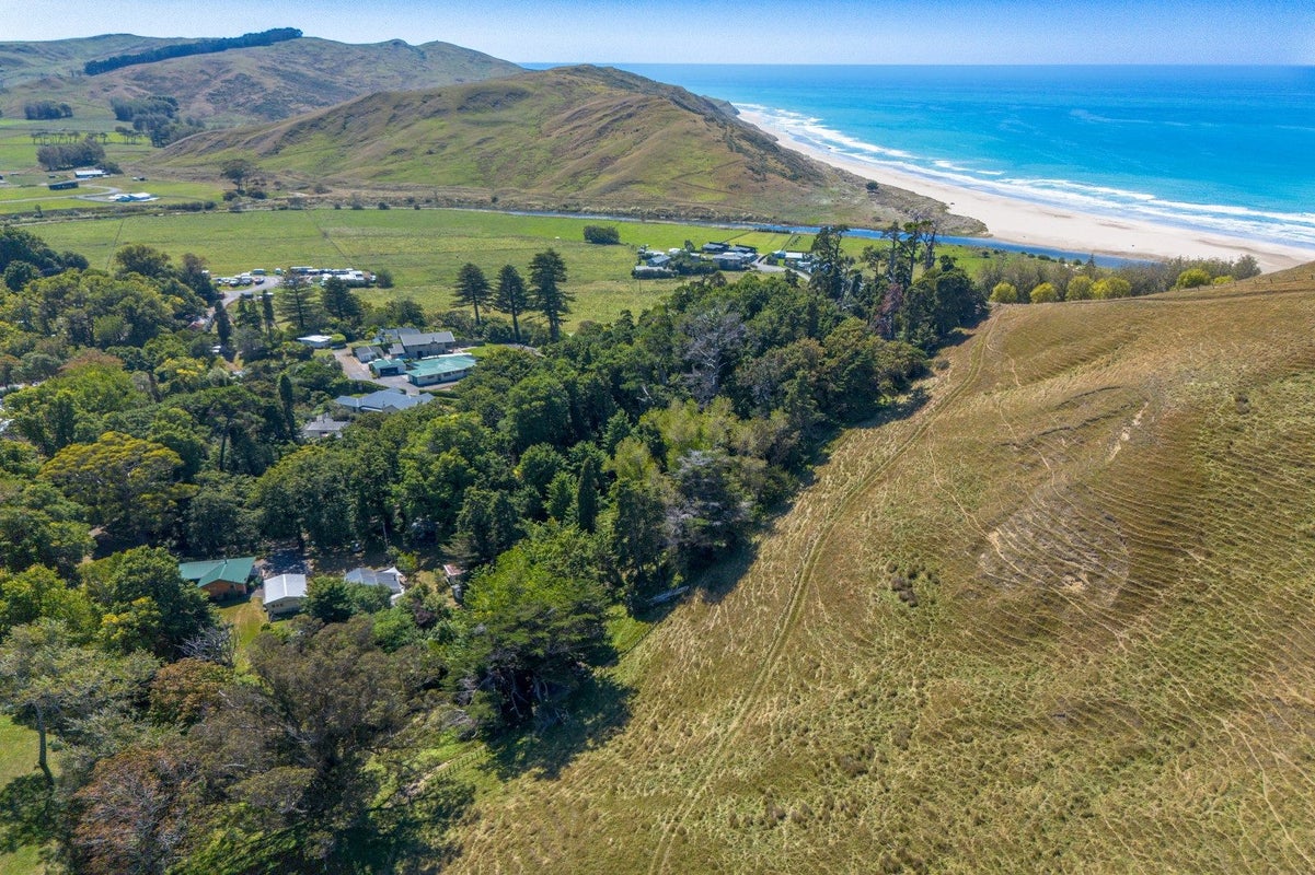 8/3382 Pourerere Road, Pourerere, Central Hawke's Bay, Hawke's Bay - Carousel 1