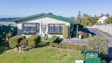 13A DOBELL Road, Stanmore Bay, Whangaparaoa - Carousel 1