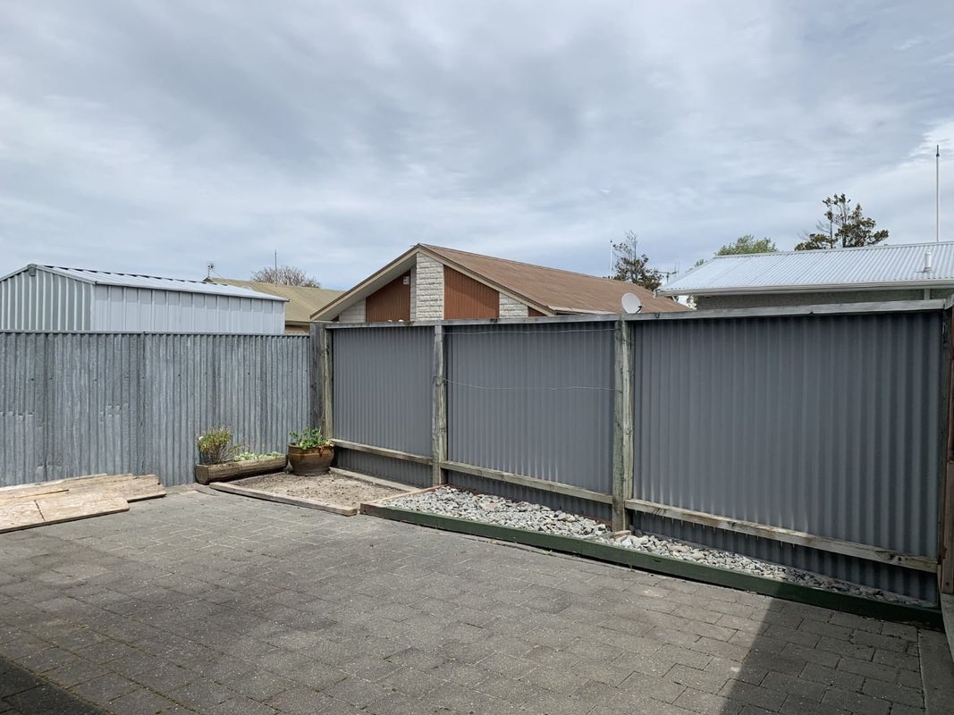 1/411 Gloucester Street, TARADALE, NAPIER - Carousel 8