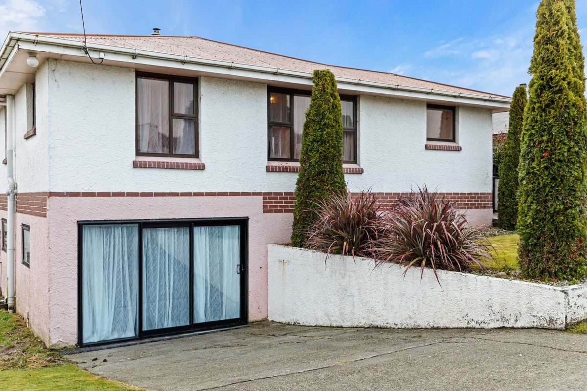 33 Gordon Terrace, East Gore, Gore - Carousel 2