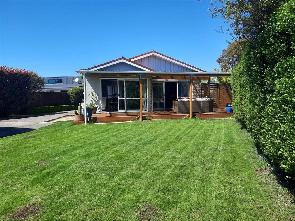 26 Erin Crescent, Mairehau, Christchurch - Carousel 1