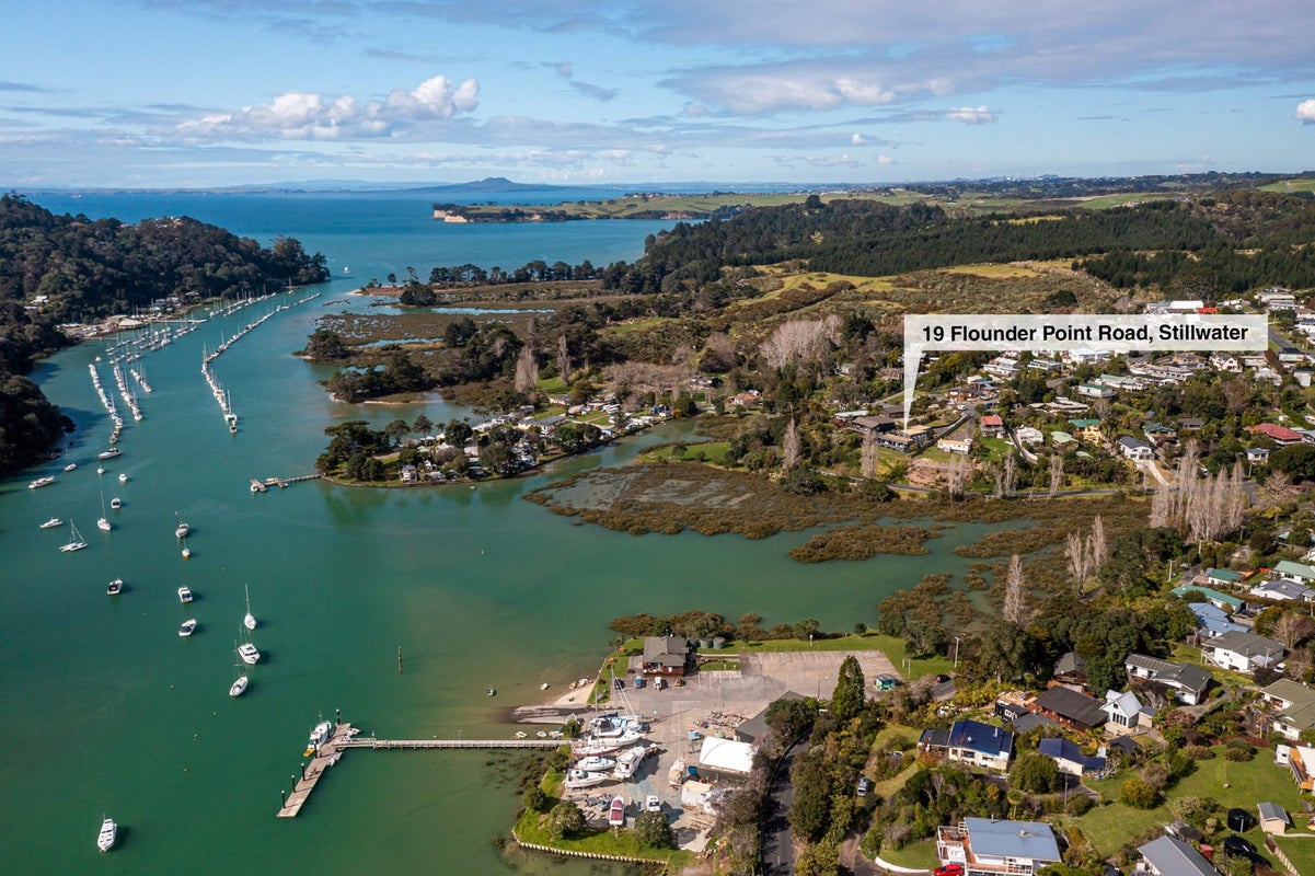19 Flounder Point Road, Stillwater, Silverdale - Carousel 1