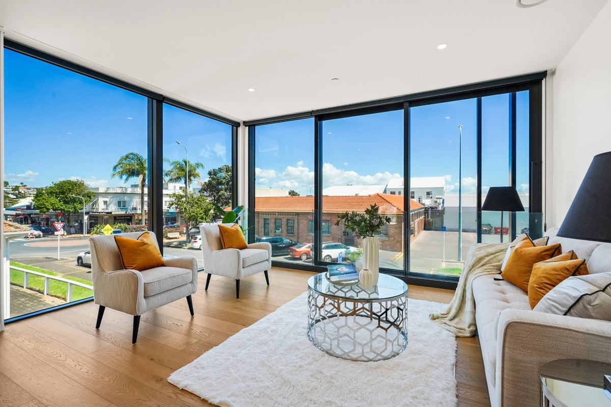 2/19 Polygon Road, St Heliers, Auckland - Carousel 2