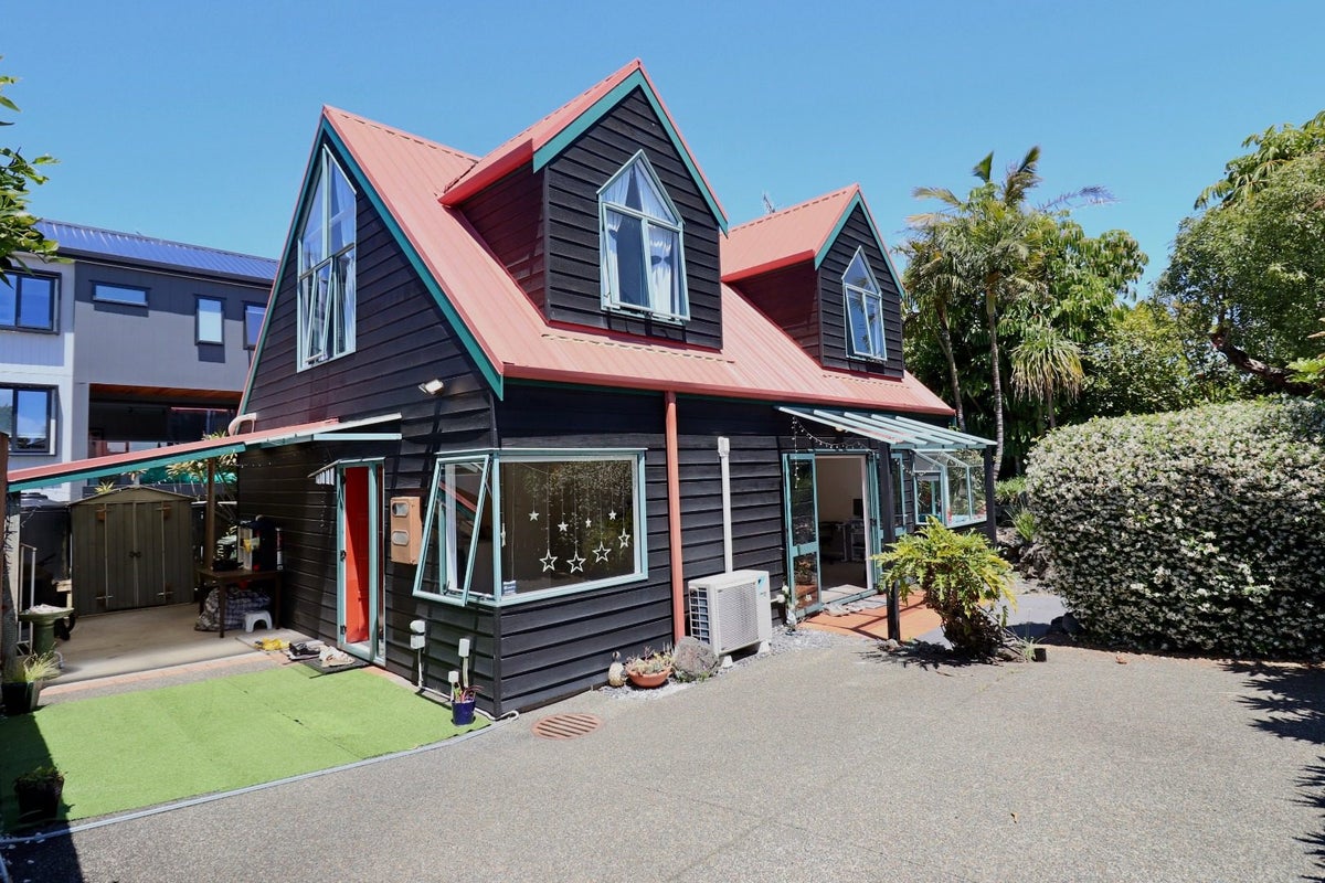 21B William Avenue, Greenlane, Auckland - Carousel 1