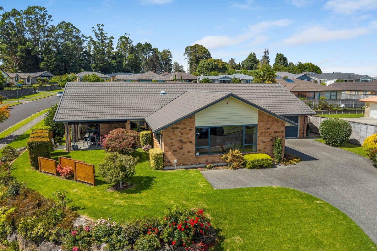 159 Rowesdale Drive, Ohauiti - Carousel 1
