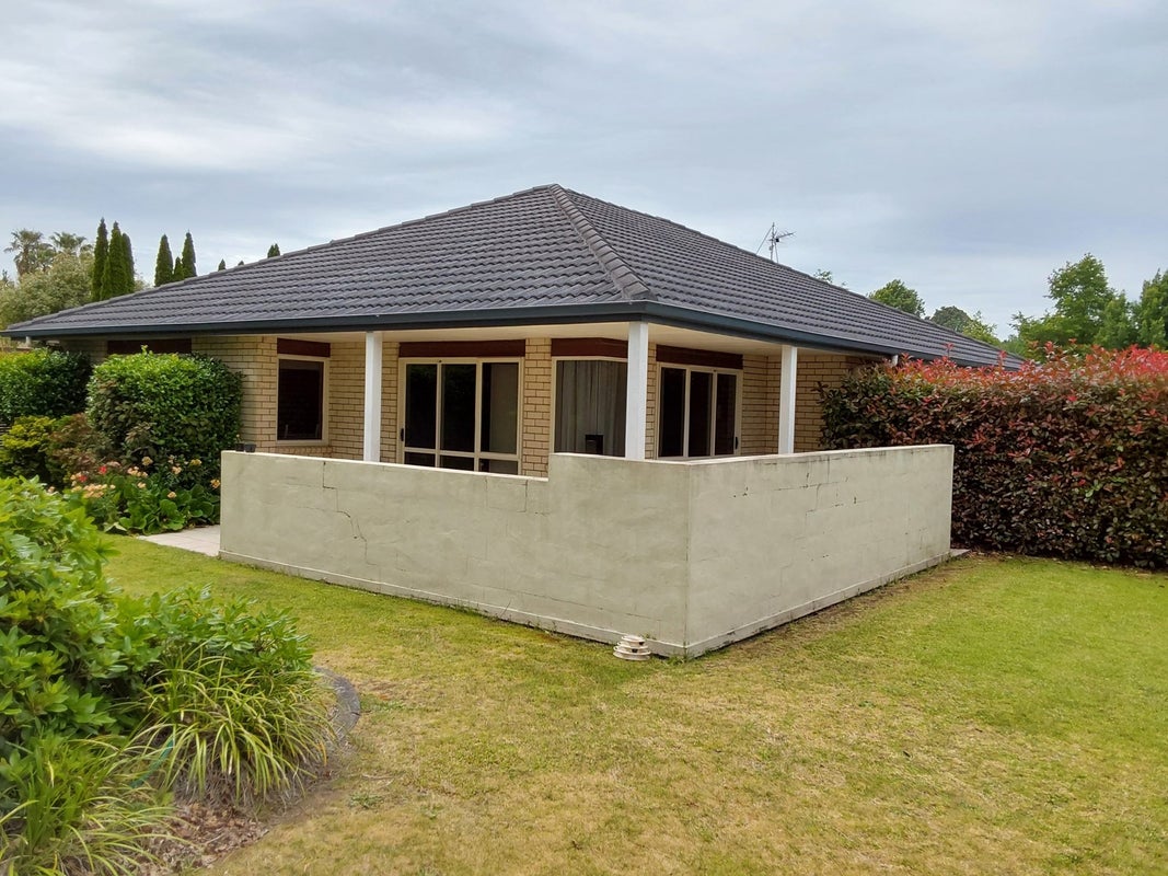 15 Honeysuckle Lane, Ohauiti, Tauranga - Carousel 2