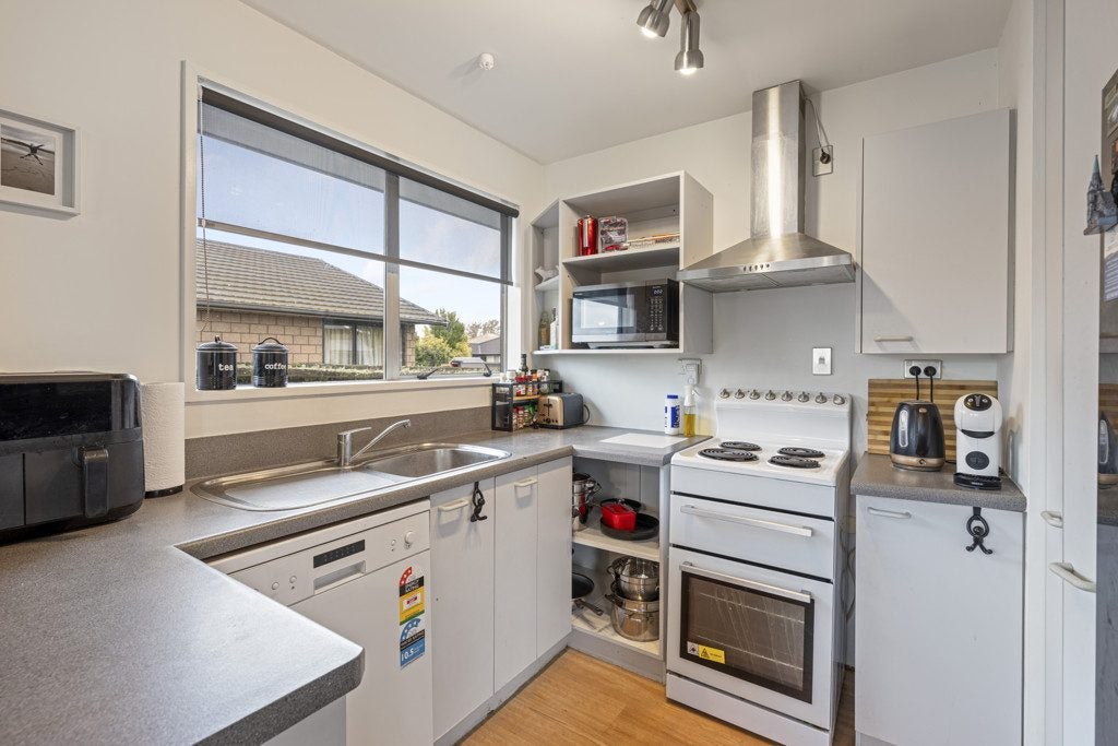 43 Caithness Street, New Brighton, Christchurch - Carousel 2