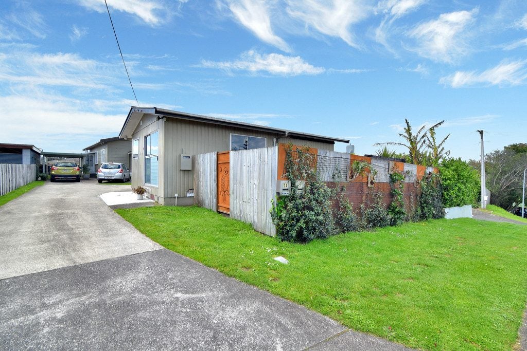 7 Wembury Grove, Parkvale, Tauranga - Carousel 1
