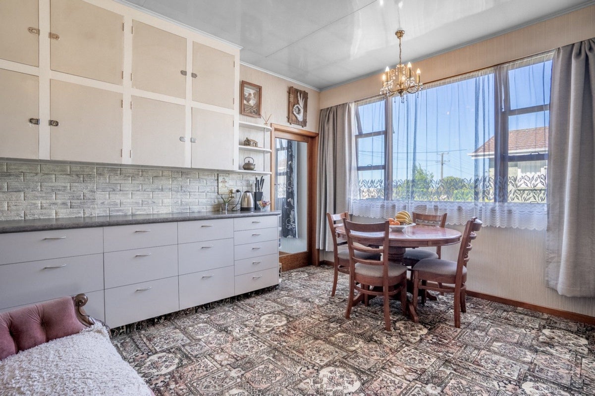 4 Albert Street, Winton, Winton - Carousel 2