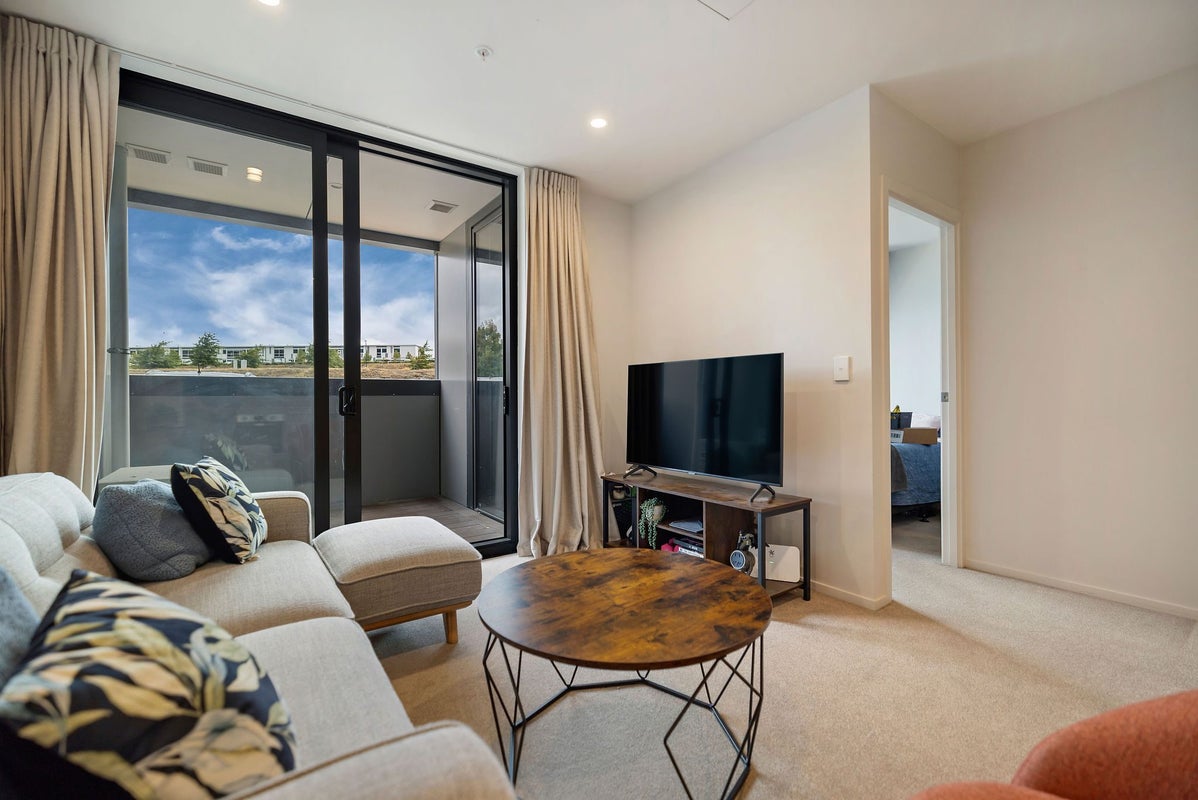 6/16 Mountain Ash Drive, Frankton, Queenstown - Carousel 1