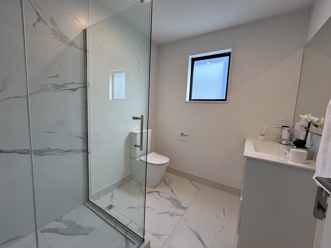 1/4 Rotherham Street, Riccarton, Christchurch - Carousel 11