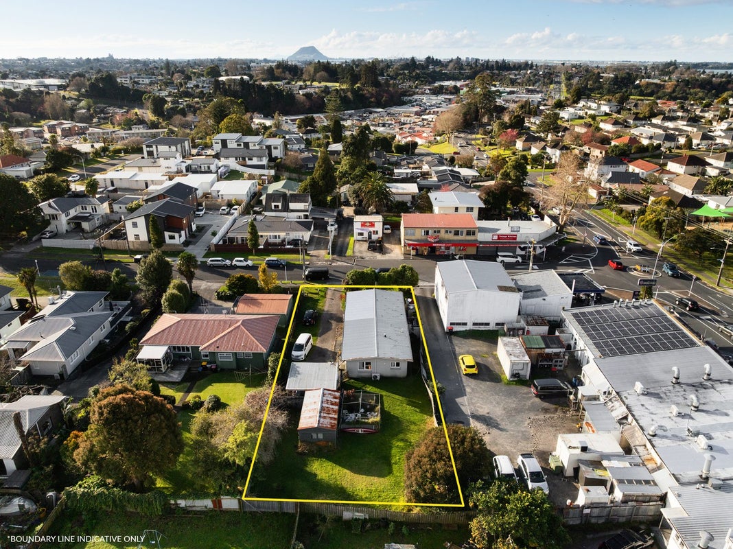 12A Merivale Road, Parkvale, Tauranga - Carousel 1