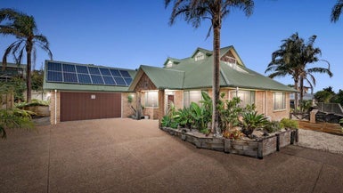 6 The Way, Beachlands, Auckland - Carousel 1