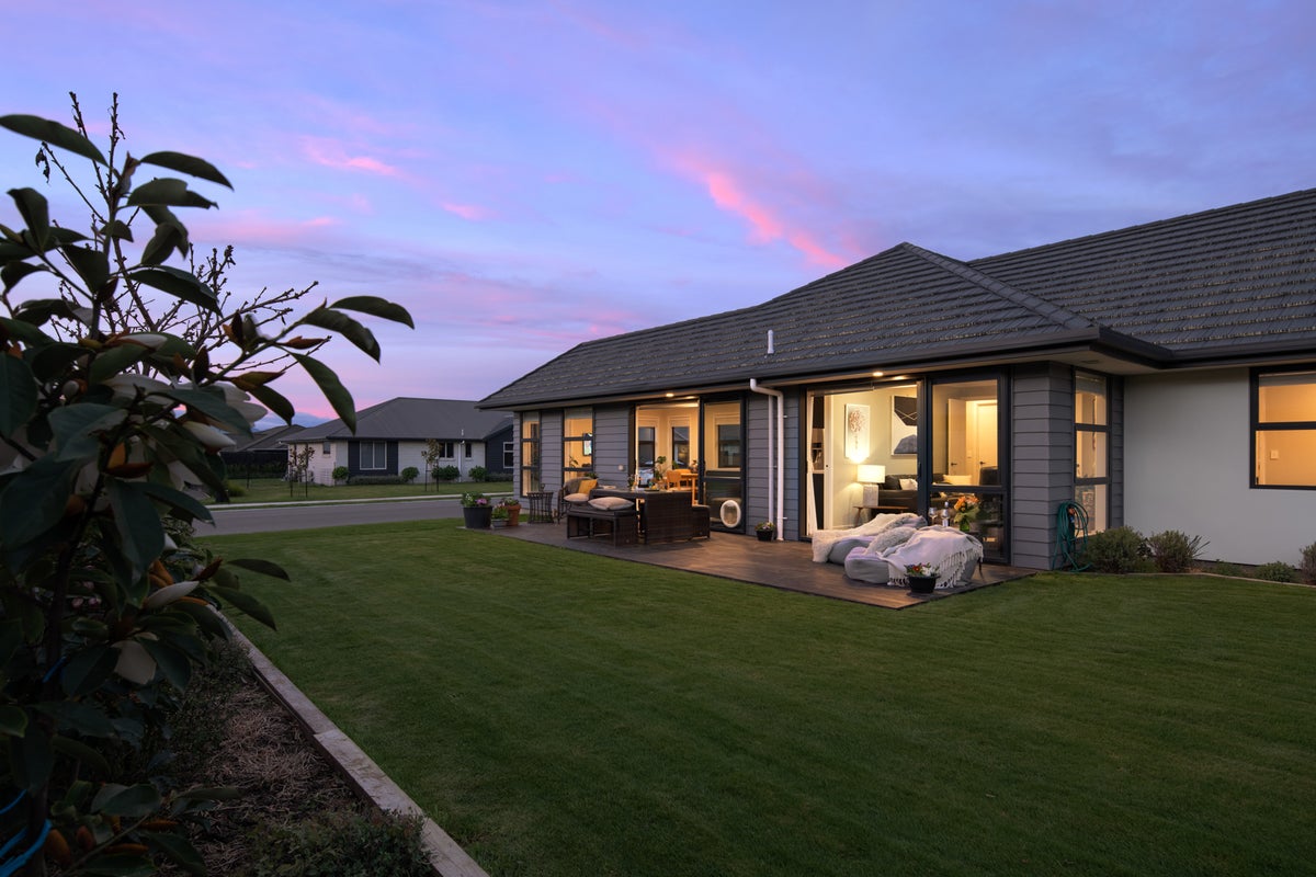 4 McNabb Place, Witherlea, Blenheim - Carousel 2