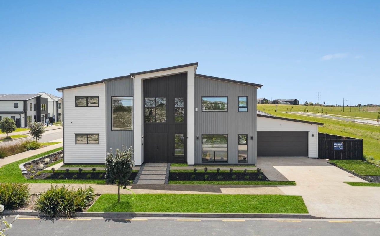13 Forest Drive, Rosehill, Papakura - Carousel 1
