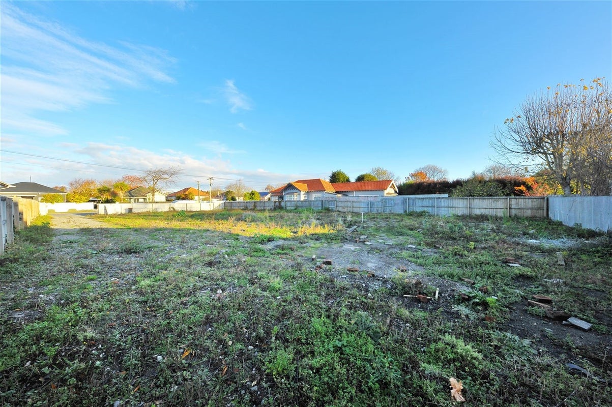 211 Westminster Street, Mairehau, Christchurch - Carousel 1