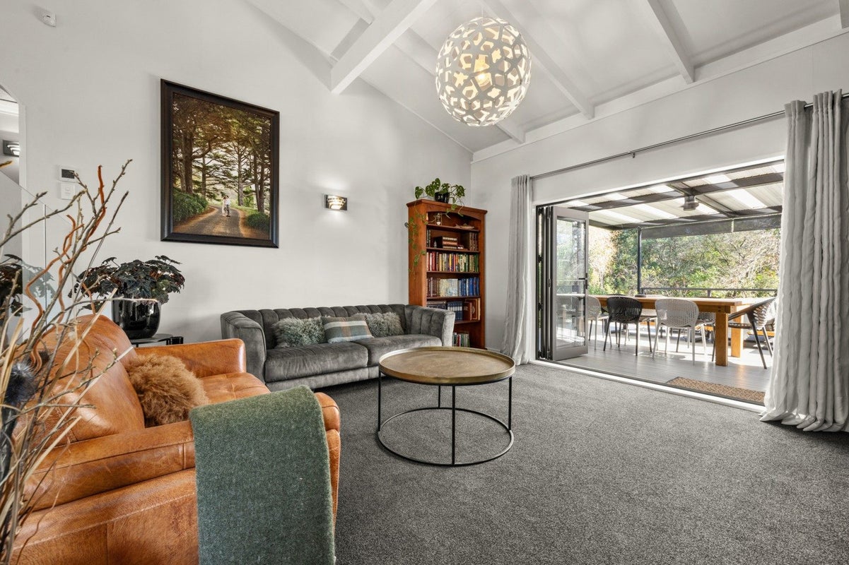 59 Reeve Drive, Havelock North, Havelock North - Carousel 1