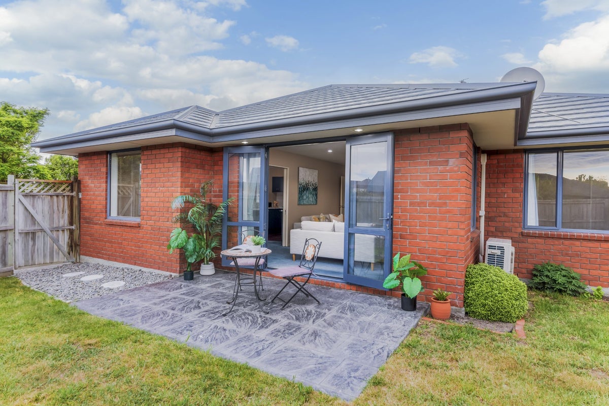 11 Cayman Close, Shirley, Christchurch - Carousel 18